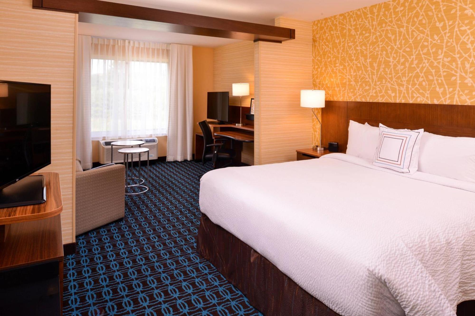 Fairfield Inn & Suites By Marriott Plymouth White Mountains Экстерьер фото