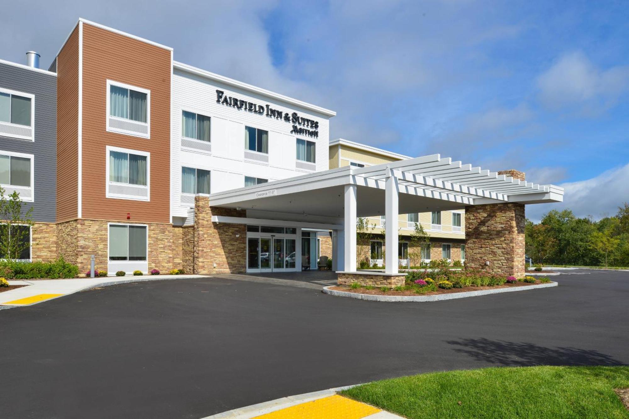 Fairfield Inn & Suites By Marriott Plymouth White Mountains Экстерьер фото