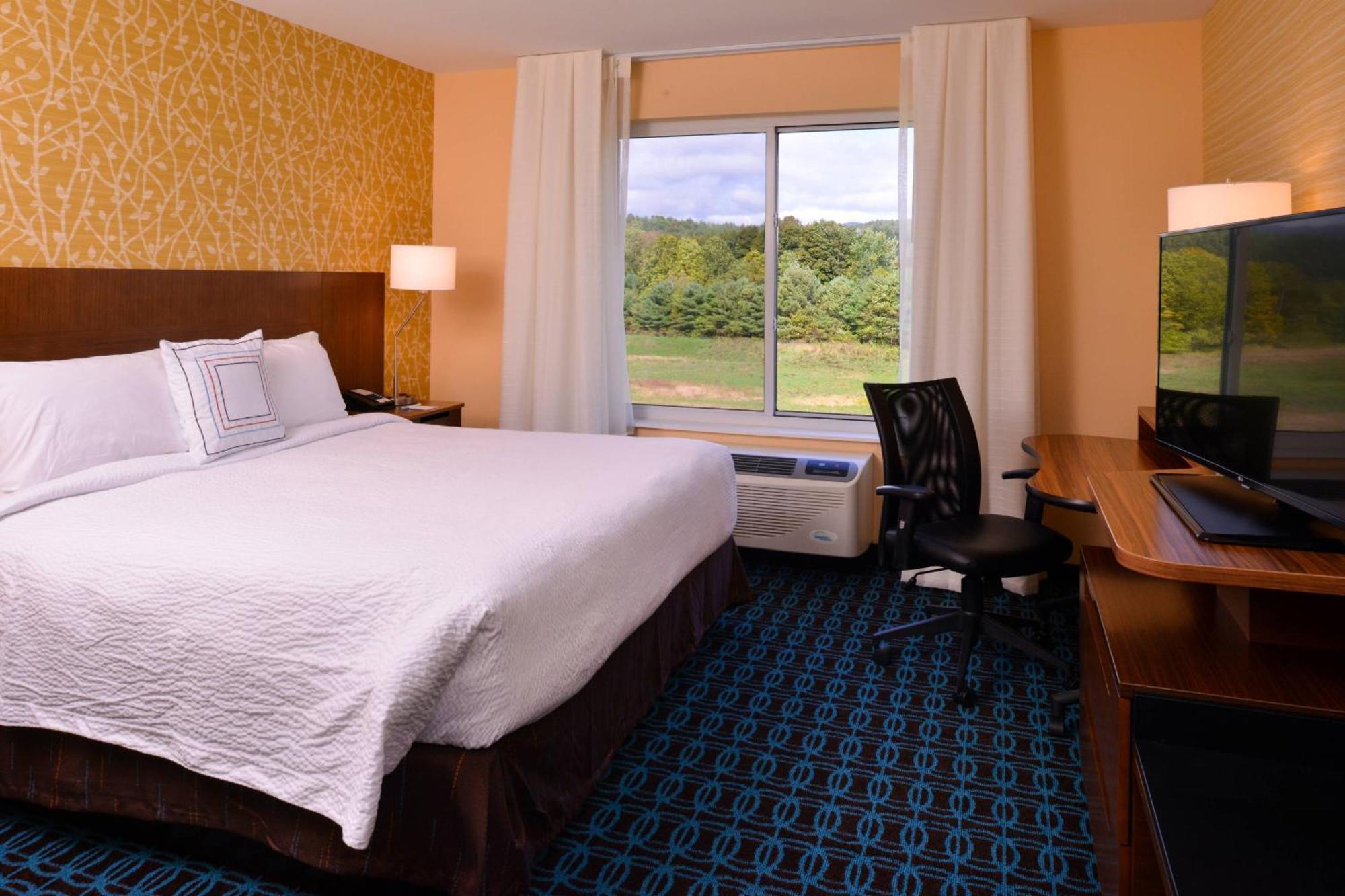 Fairfield Inn & Suites By Marriott Plymouth White Mountains Экстерьер фото