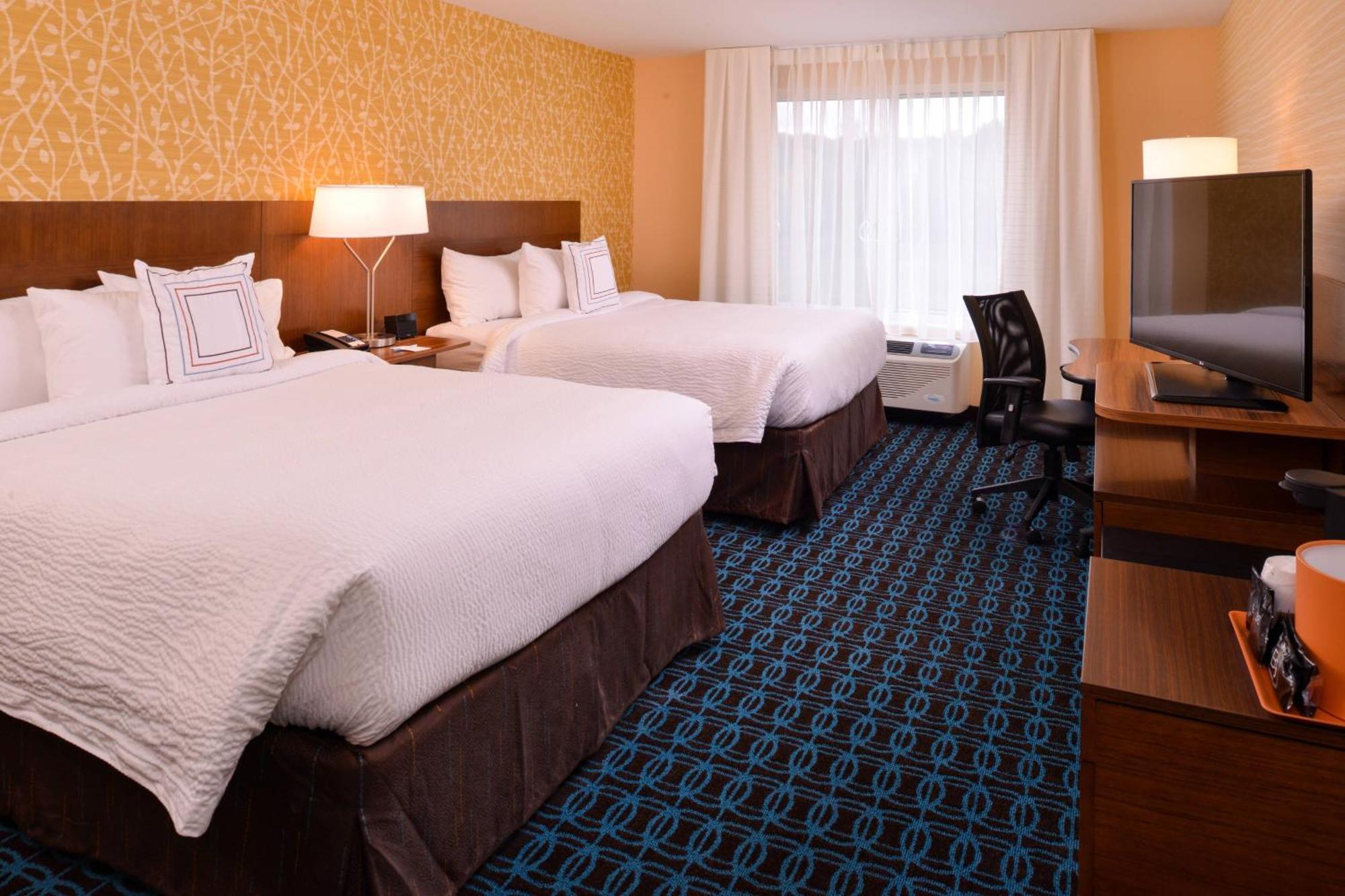 Fairfield Inn & Suites By Marriott Plymouth White Mountains Экстерьер фото