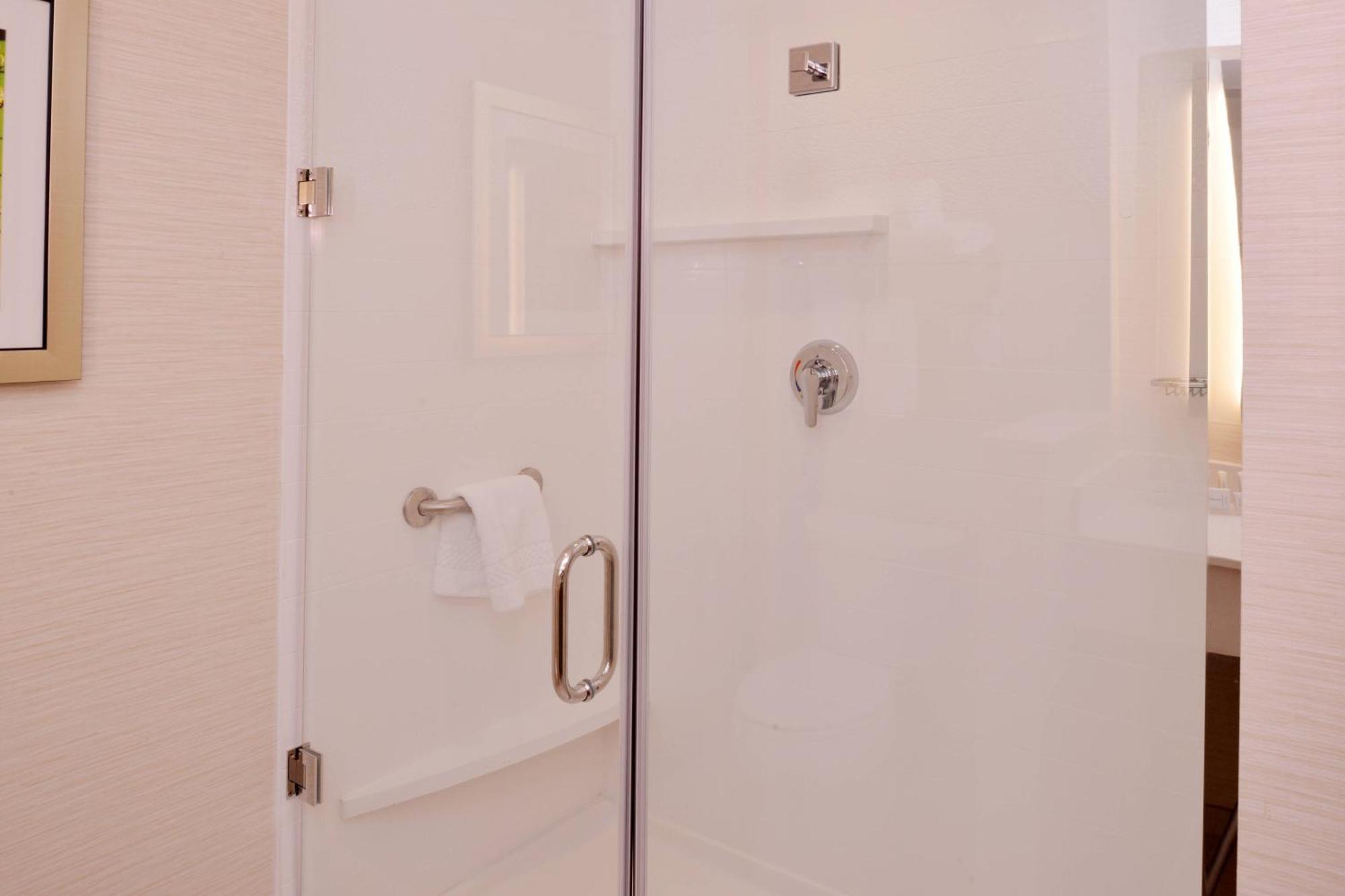 Fairfield Inn & Suites By Marriott Plymouth White Mountains Экстерьер фото