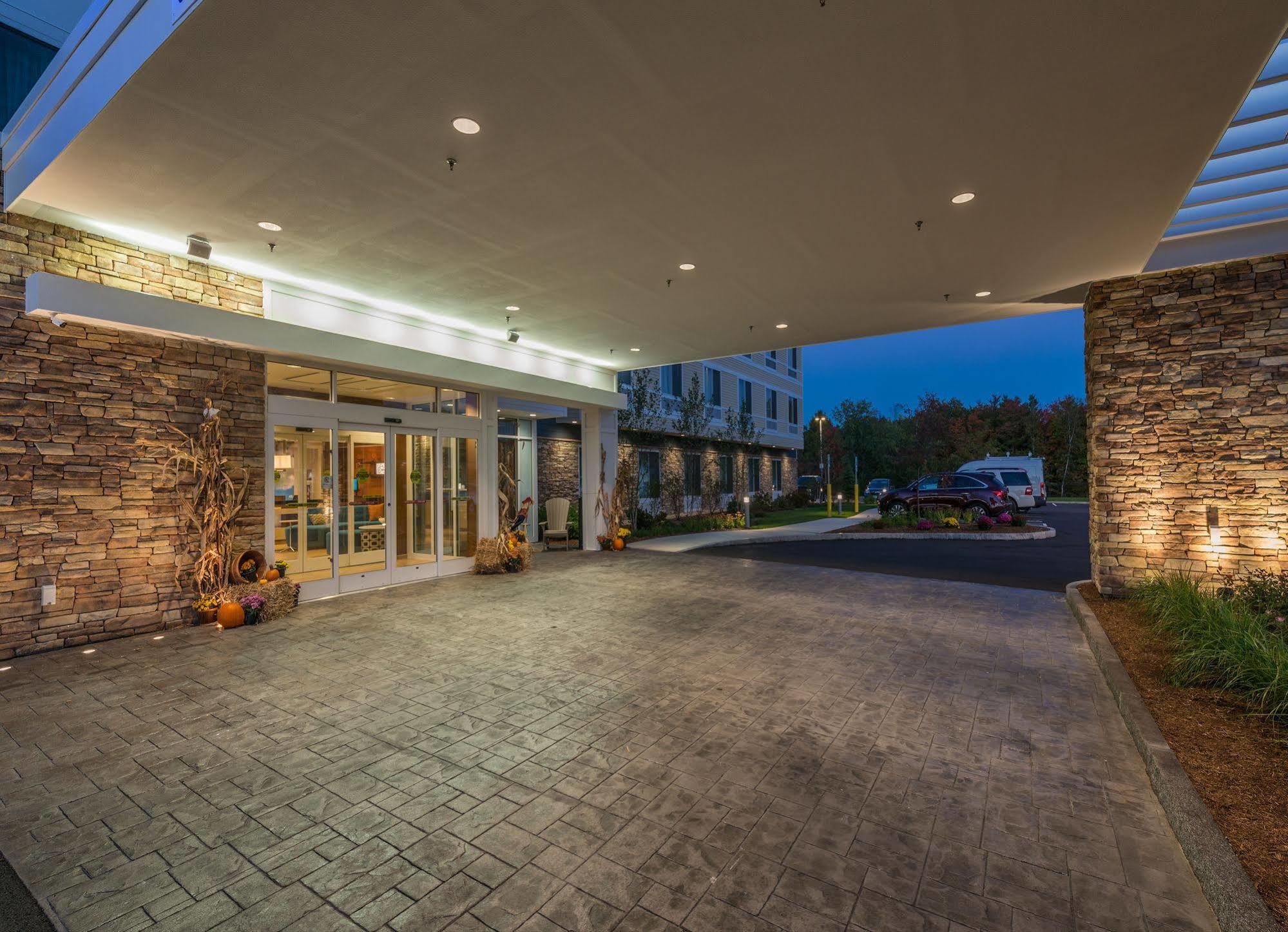 Fairfield Inn & Suites By Marriott Plymouth White Mountains Экстерьер фото