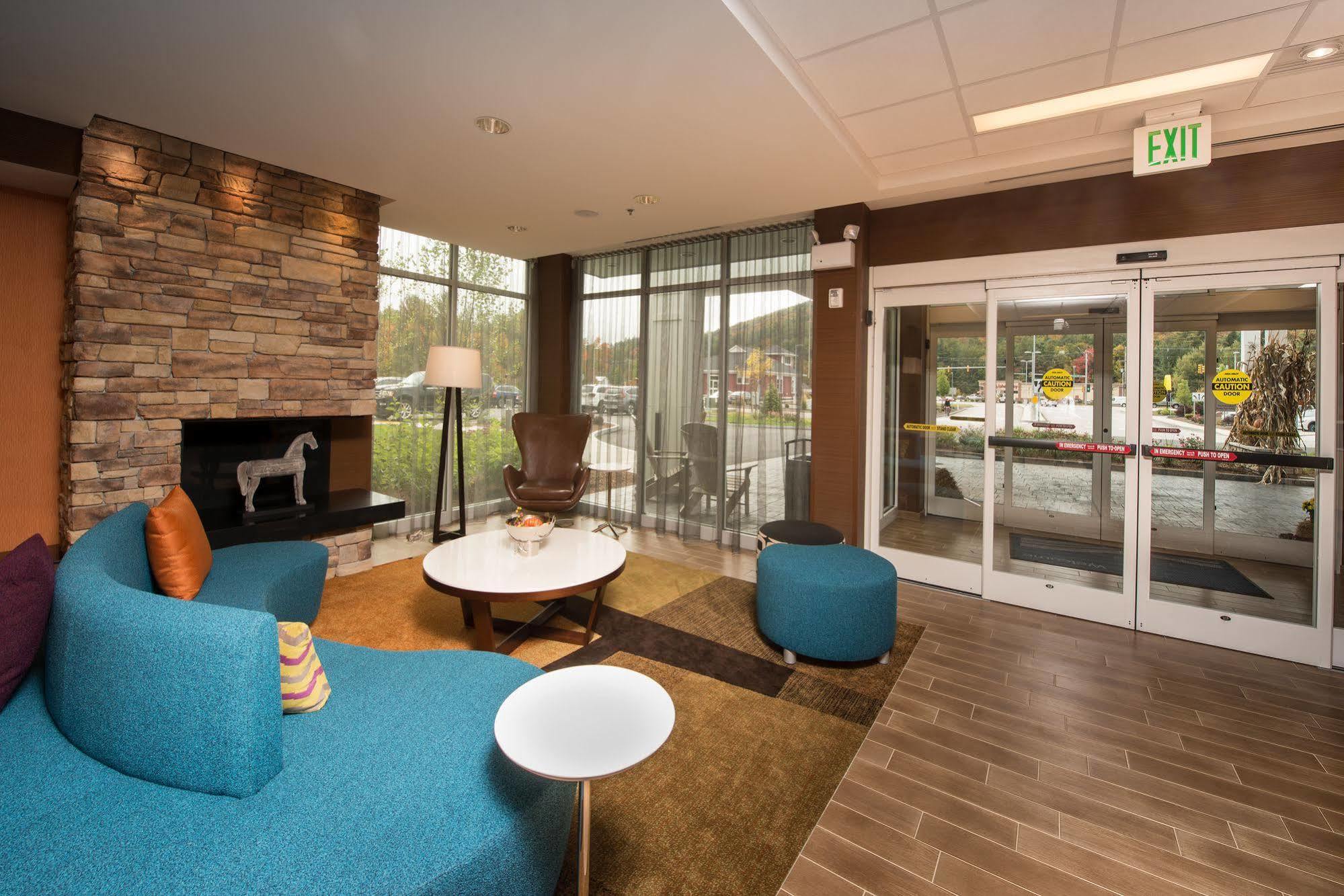 Fairfield Inn & Suites By Marriott Plymouth White Mountains Экстерьер фото